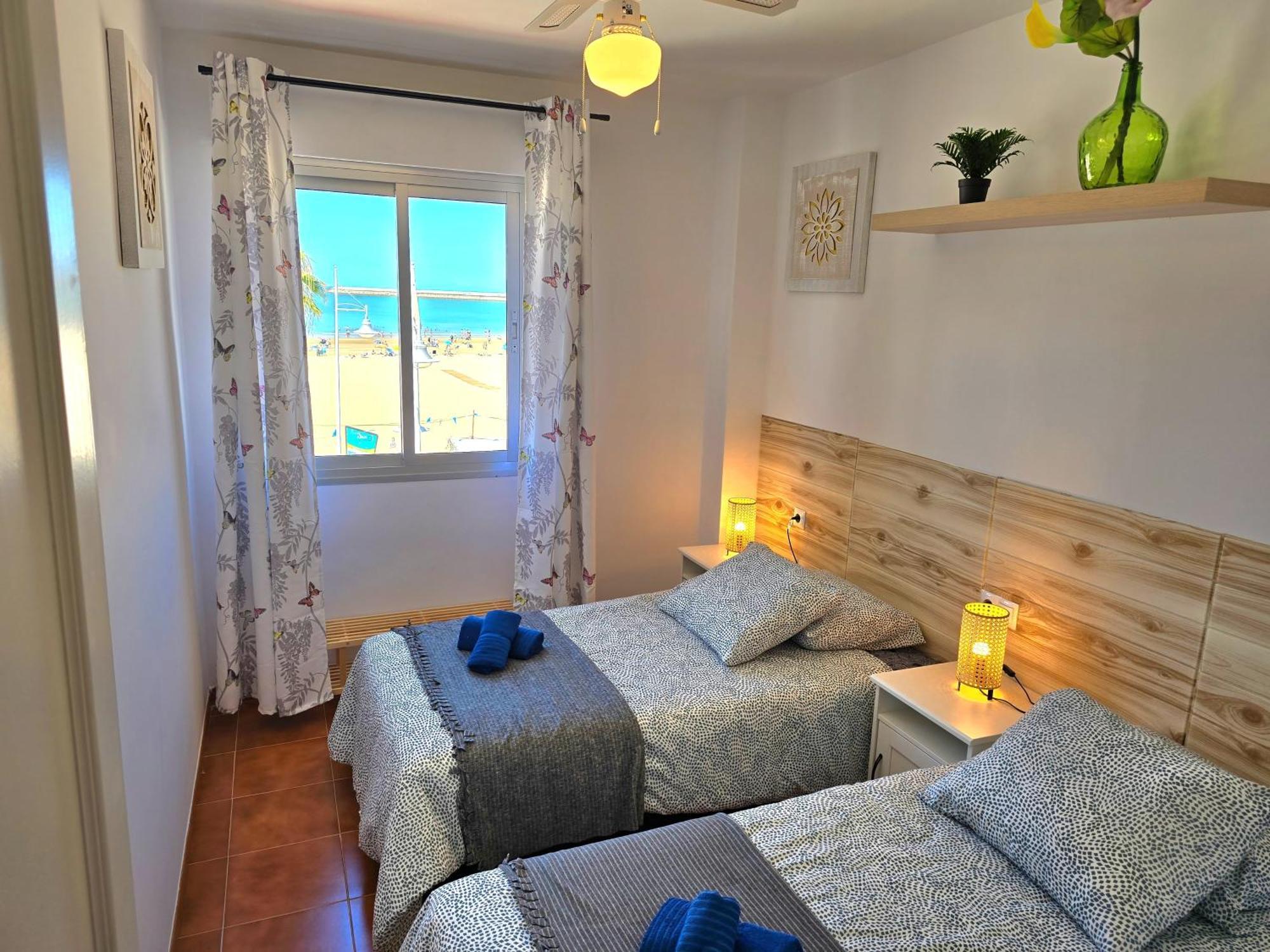Beachfront Duplex 1ª Linea & Terraces Oceanfront Ел Пуерто де Санта Мария Екстериор снимка
